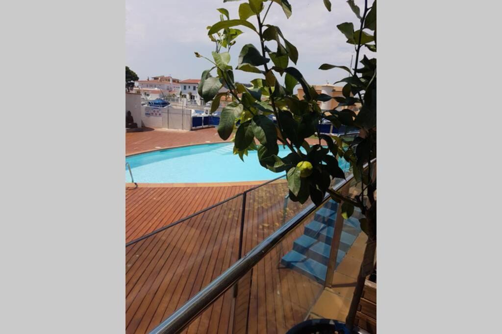 Appart Residence De Standing Calme Avec Piscine Roses Eksteriør billede